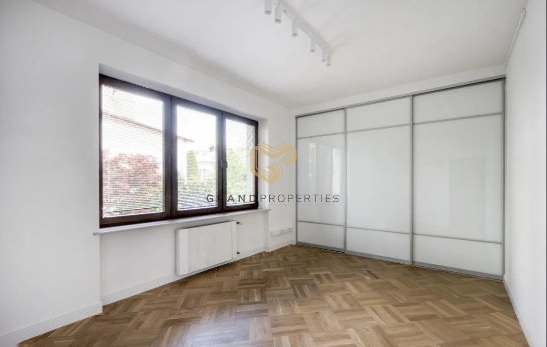 dom szeregowy, 10 pokoi Warszawa Praga-Południe. Zdjęcie 13