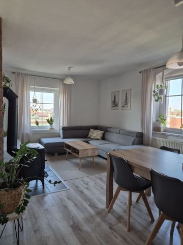 Mieszkanie 3-pokojowe Milicz, ul. Wojska Polskiego. Zdjęcie 1