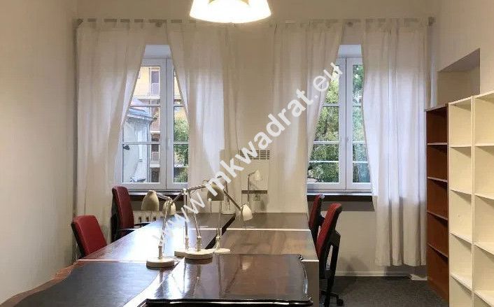 Biuro Warszawa Śródmieście, al. "Solidarności". Zdjęcie 1