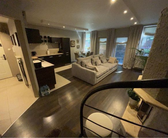 dom szeregowy Warszawa Bielany, ul. Wólczyńska. Zdjęcie 1