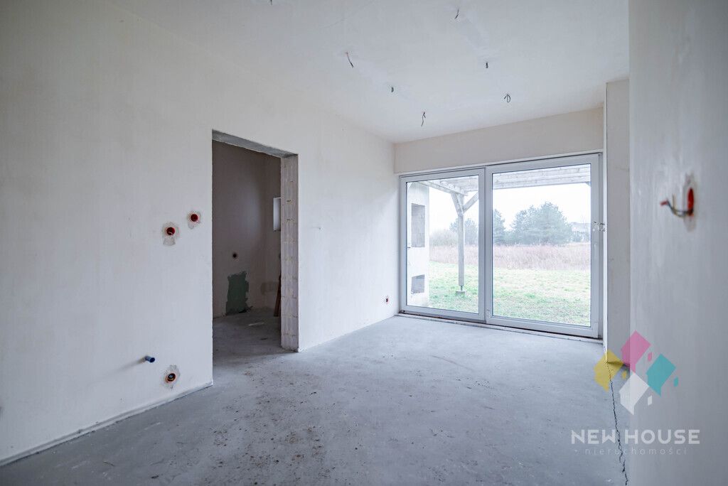 dom wolnostojący, 4 pokoje Smolajny. Zdjęcie 18