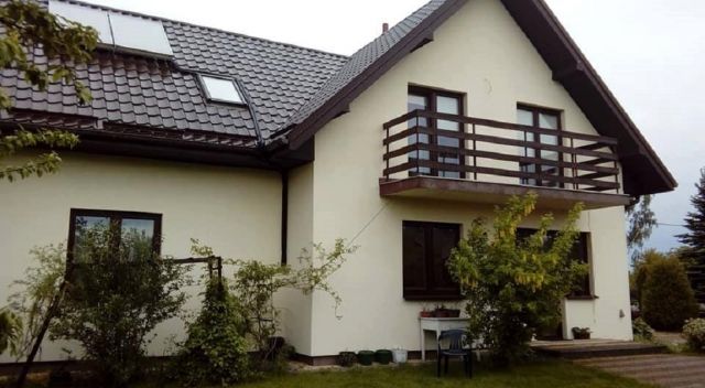 budynek wielorodzinny, 7 pokoi Stróża, ul. Wapienna. Zdjęcie 1