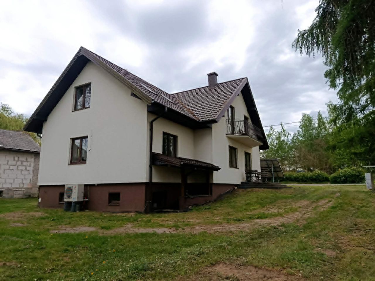 dom wolnostojący, 7 pokoi Kazimierzów. Zdjęcie 4