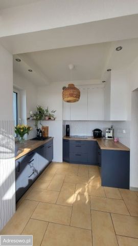 Mieszkanie 3-pokojowe Kołobrzeg, ul. Szarych Szeregów. Zdjęcie 1