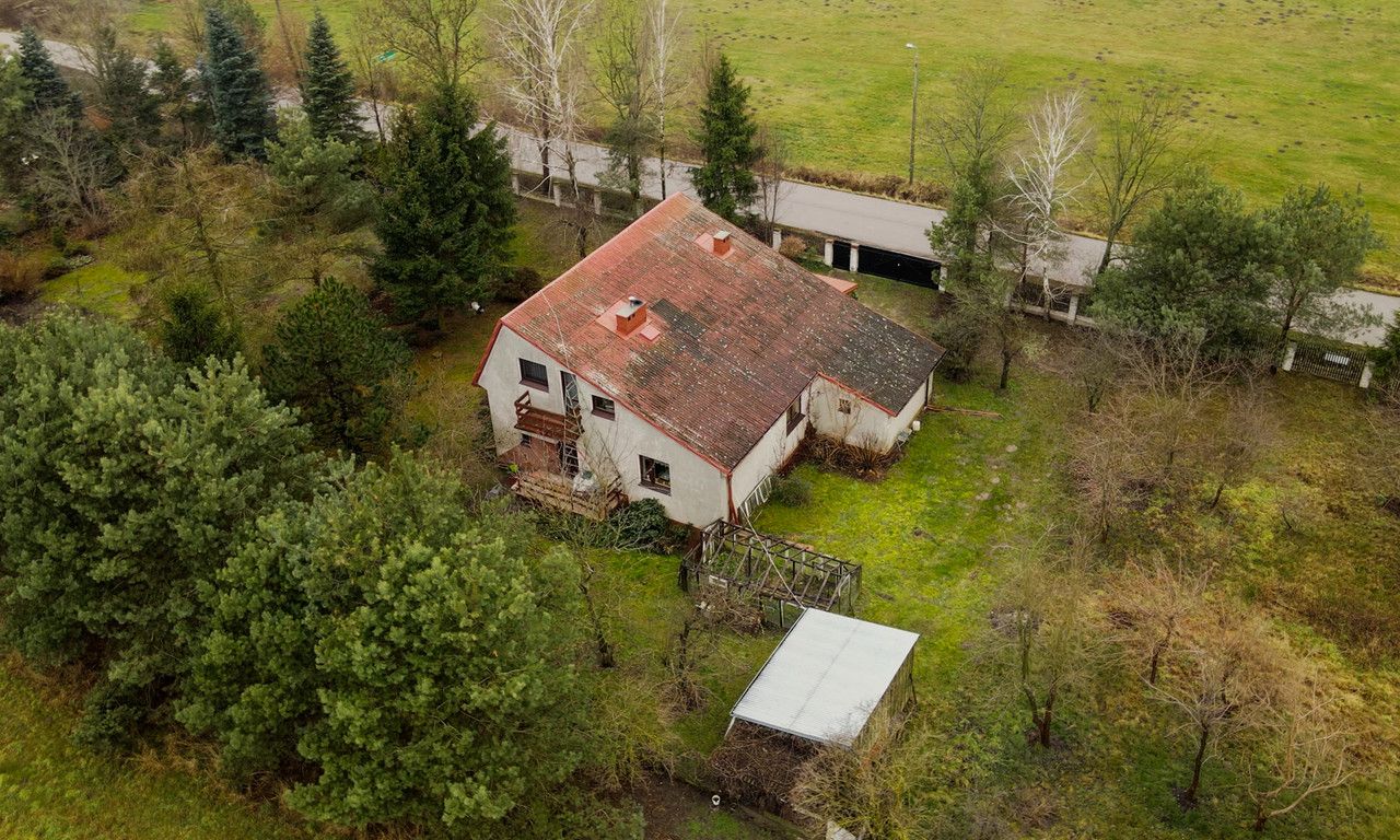 dom wolnostojący, 9 pokoi Mokra Wieś, ul. Jesionowa