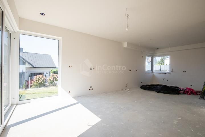 dom wolnostojący, 5 pokoi Nowy Targ, ul. Miodowa. Zdjęcie 3