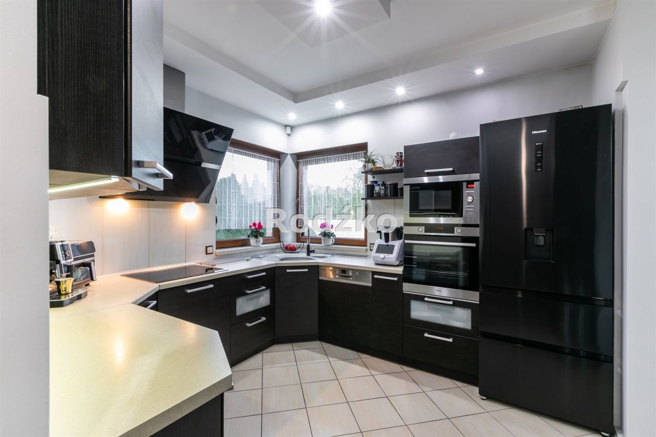 dom wolnostojący, 5 pokoi Dziemionna. Zdjęcie 3