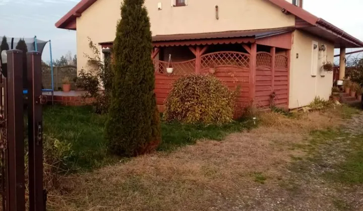 dom wolnostojący, 4 pokoje Strzyżki