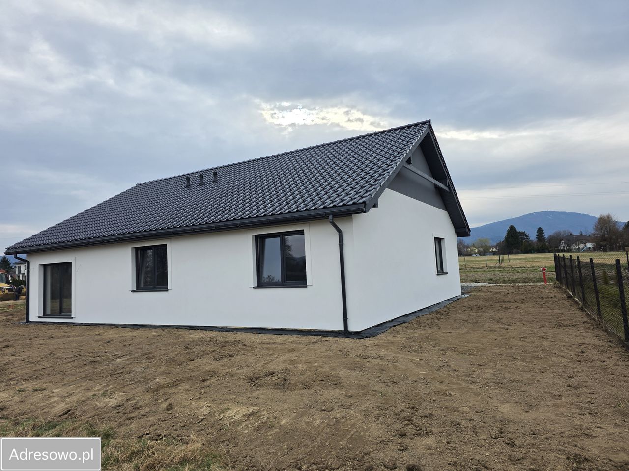 dom wolnostojący, 5 pokoi Lipowa. Zdjęcie 4