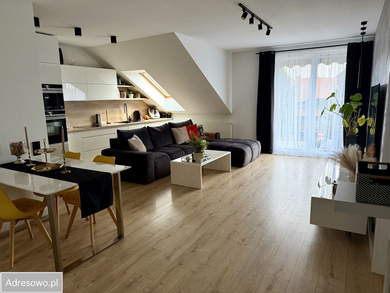 Mieszkanie 3-pokojowe Warzymice, ul. Brzeziny. Zdjęcie 1