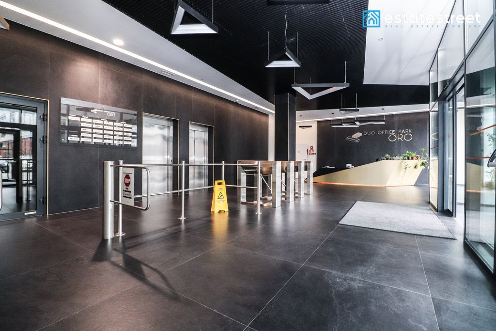 Biuro Kraków Łagiewniki-Borek Fałęcki, ul. Józefa Marcika. Zdjęcie 14