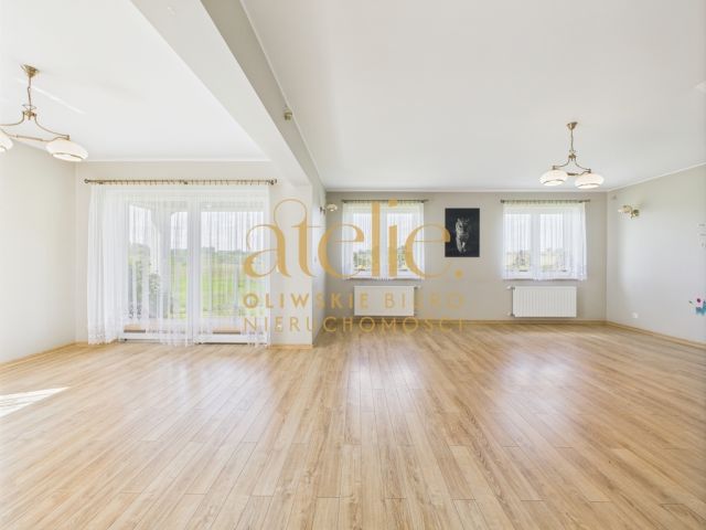 dom wolnostojący, 6 pokoi Luzino, ul. Długa. Zdjęcie 2