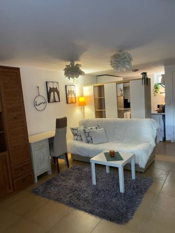 Mieszkanie 2-pokojowe Józefów Centrum, ul. Mickiewicza. Zdjęcie 1