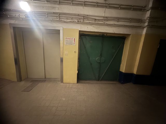 Hala/magazyn Warszawa Kamionek. Zdjęcie 12