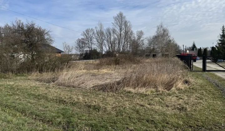 Działka budowlana Zębice, ul. Trzech Lip