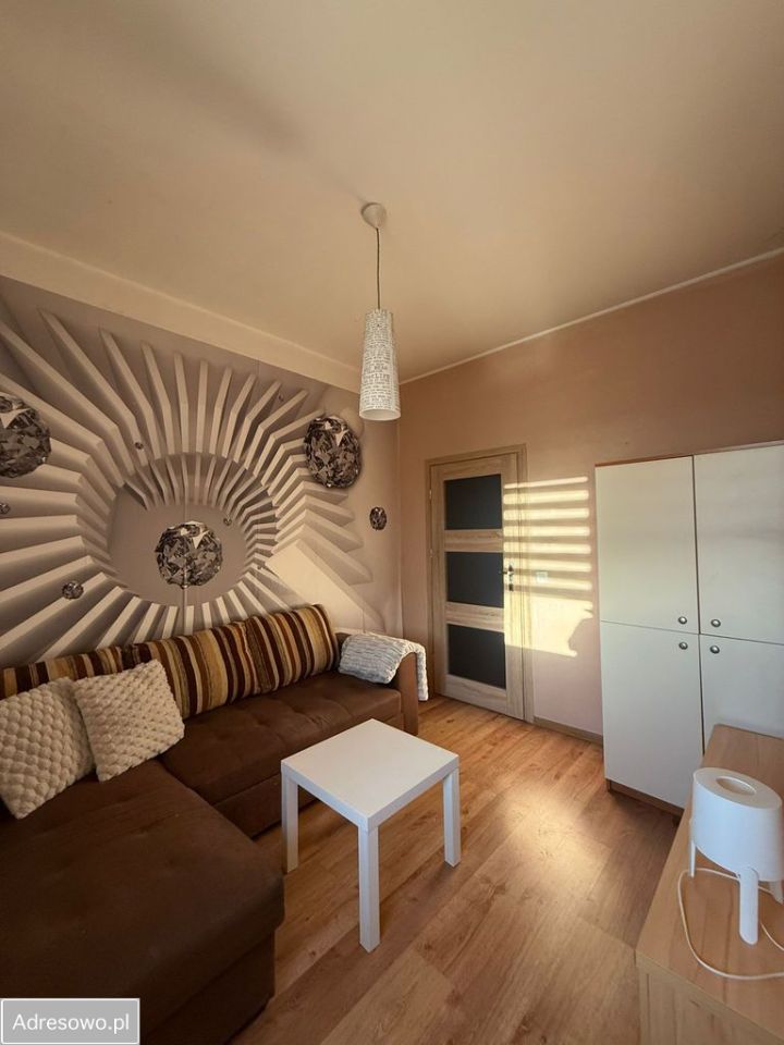 Mieszkanie 3-pokojowe Częstochowa Centrum, al. Aleja Wolności. Zdjęcie 2