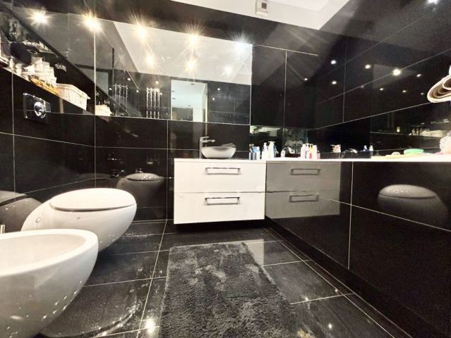 Mieszkanie 3-pokojowe Warszawa Śródmieście, ul. Pokorna. Zdjęcie 9