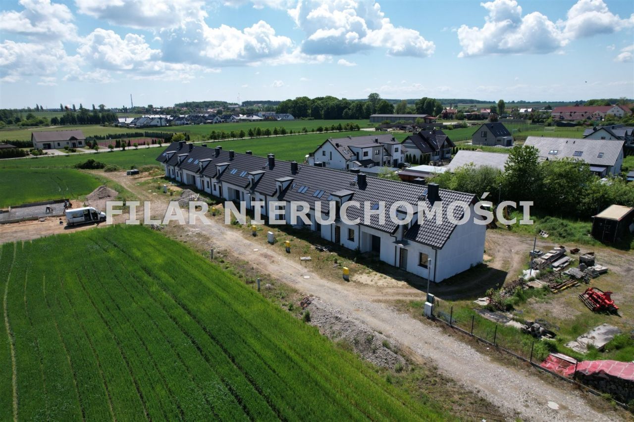 dom szeregowy, 4 pokoje Obora. Zdjęcie 2