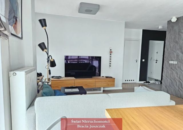 Mieszkanie 3-pokojowe Wrocław Huby. Zdjęcie 1