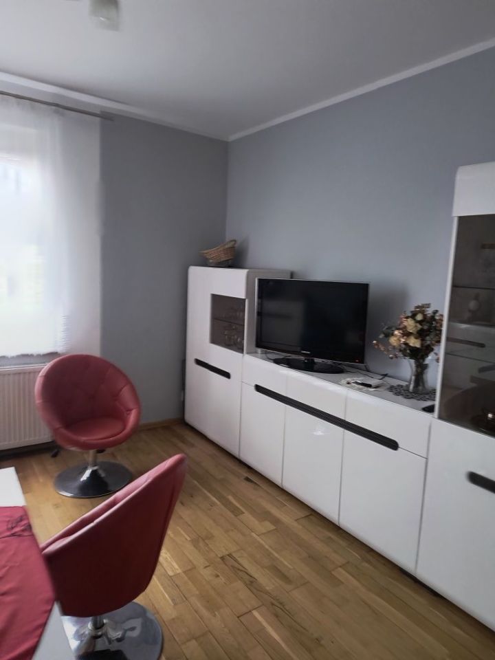 dom wolnostojący, 4 pokoje Radzicz. Zdjęcie 4