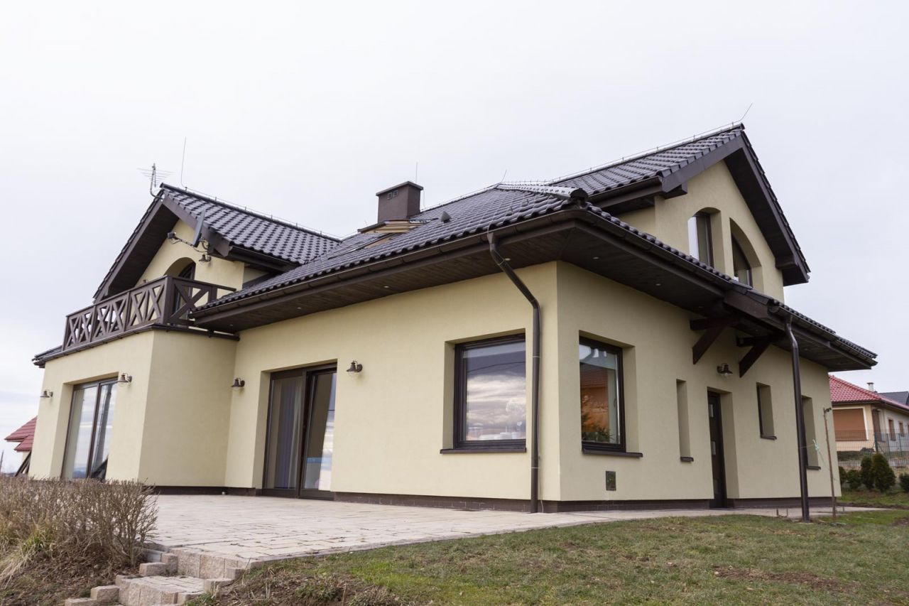 dom wolnostojący, 10 pokoi Buków. Zdjęcie 1