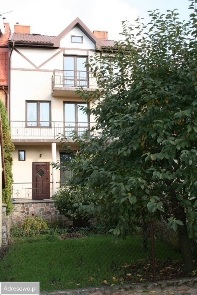 dom szeregowy, 6 pokoi Gołdap, ul. Wolności. Zdjęcie 2