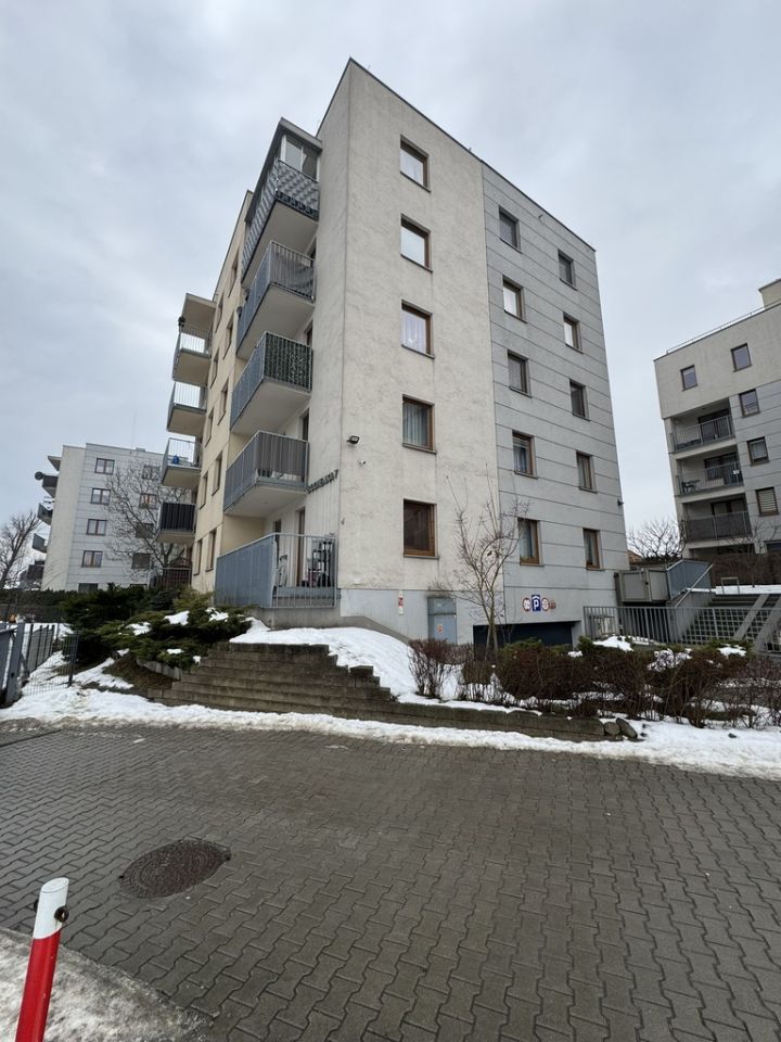 Mieszkanie 2-pokojowe Kraków, ul. Adama Bochenka. Zdjęcie 13