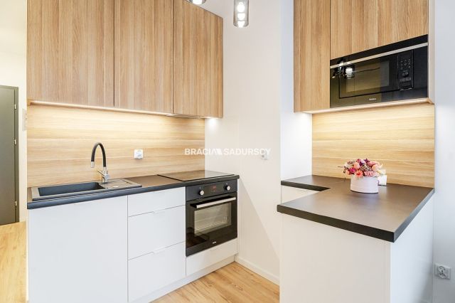 Mieszkanie 2-pokojowe Wieliczka, ul. Czarnochowska. Zdjęcie 3