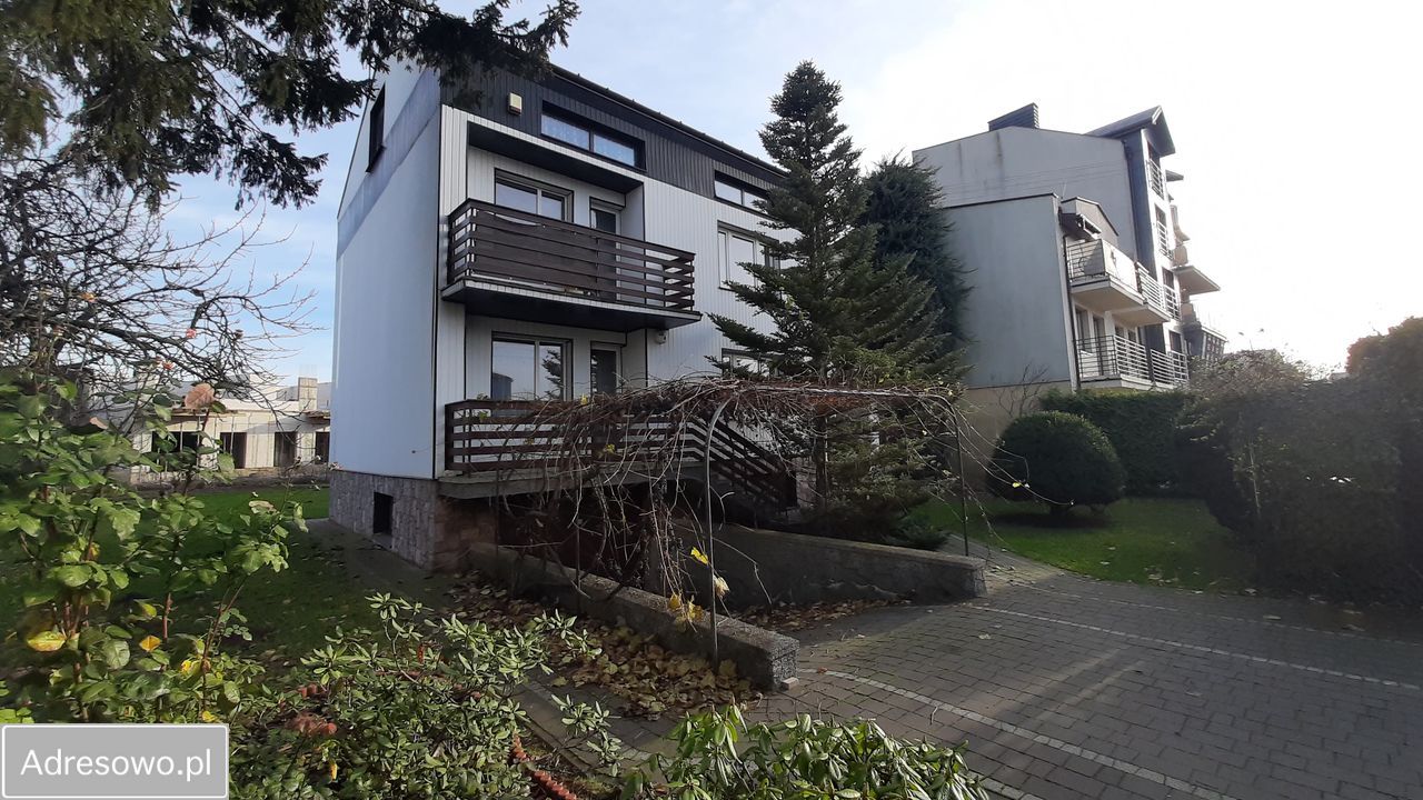 dom wolnostojący, 5 pokoi Mława Centrum, ul. Padlewskiego. Zdjęcie 11