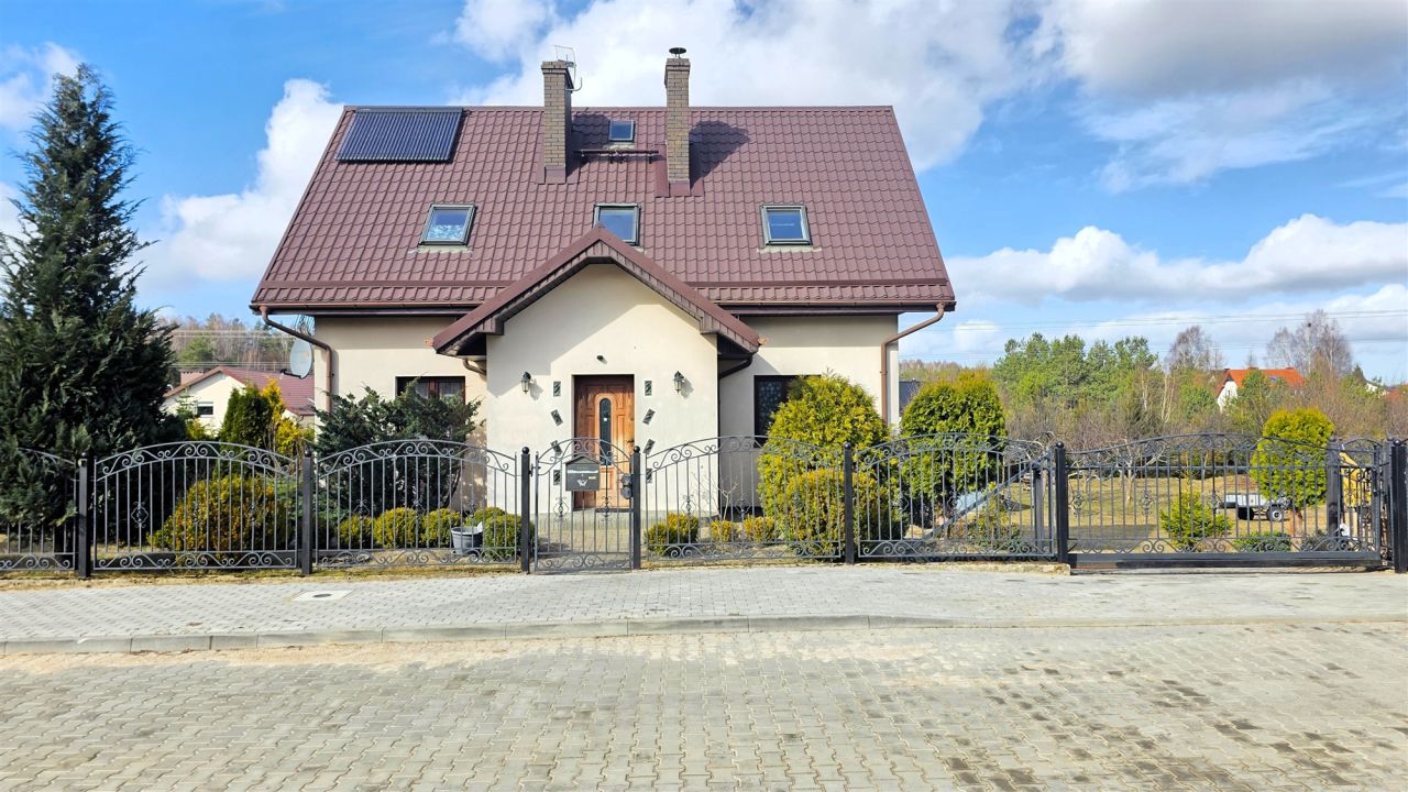 dom wolnostojący, 5 pokoi Cewice, ul. Myśliwska. Zdjęcie 1