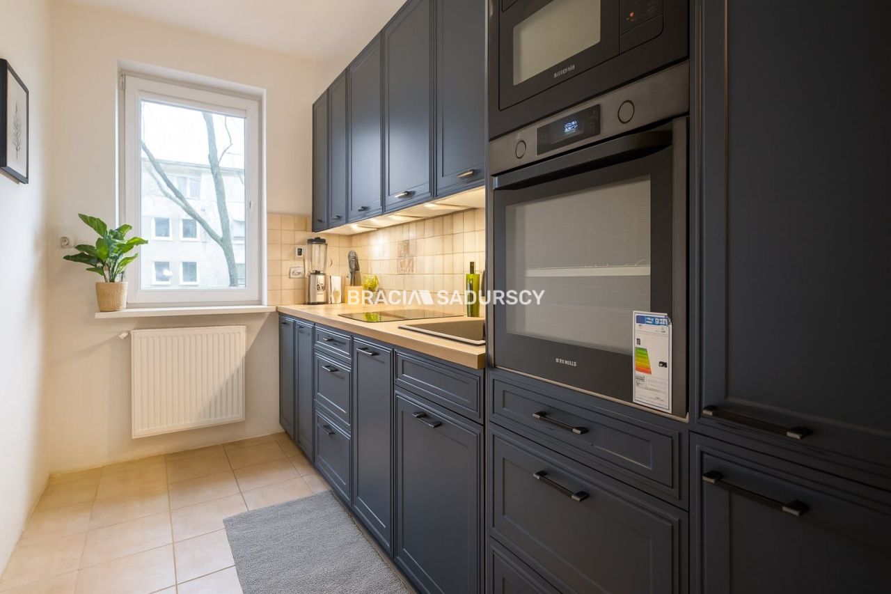 Mieszkanie 3-pokojowe Kraków Kurdwanów, ul. Marii i Bolesława Wysłouchów. Zdjęcie 2