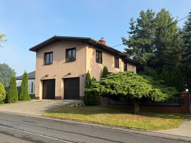 dom wolnostojący, 3 pokoje Żernica, ul. Szafranka. Zdjęcie 1