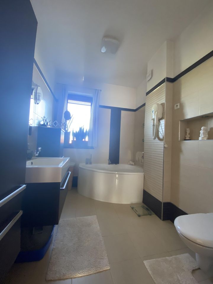 Mieszkanie 4-pokojowe Jeżów Sudecki, ul. Długa. Zdjęcie 15