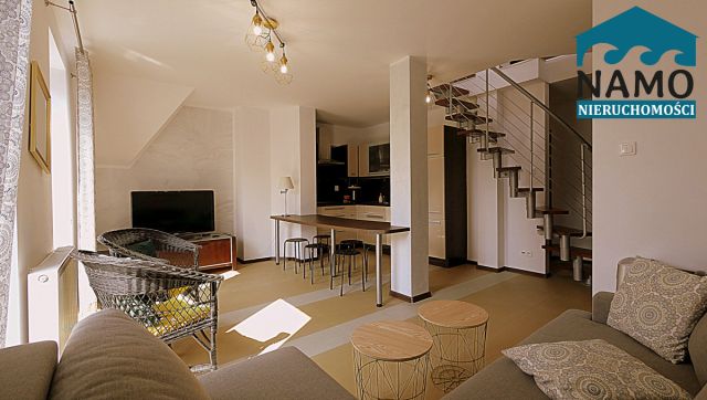 Mieszkanie 3-pokojowe Jastrzębia Góra Lisi Jar, ul. Rozewska. Zdjęcie 1