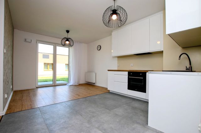 Mieszkanie 3-pokojowe Rzeszów Załęże, ul. hr. Alfreda Potockiego. Zdjęcie 2