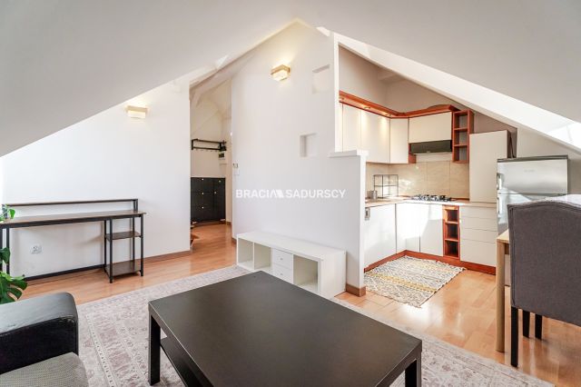 Mieszkanie 3-pokojowe Skawina, ul. Aleksandra Głowackiego. Zdjęcie 3