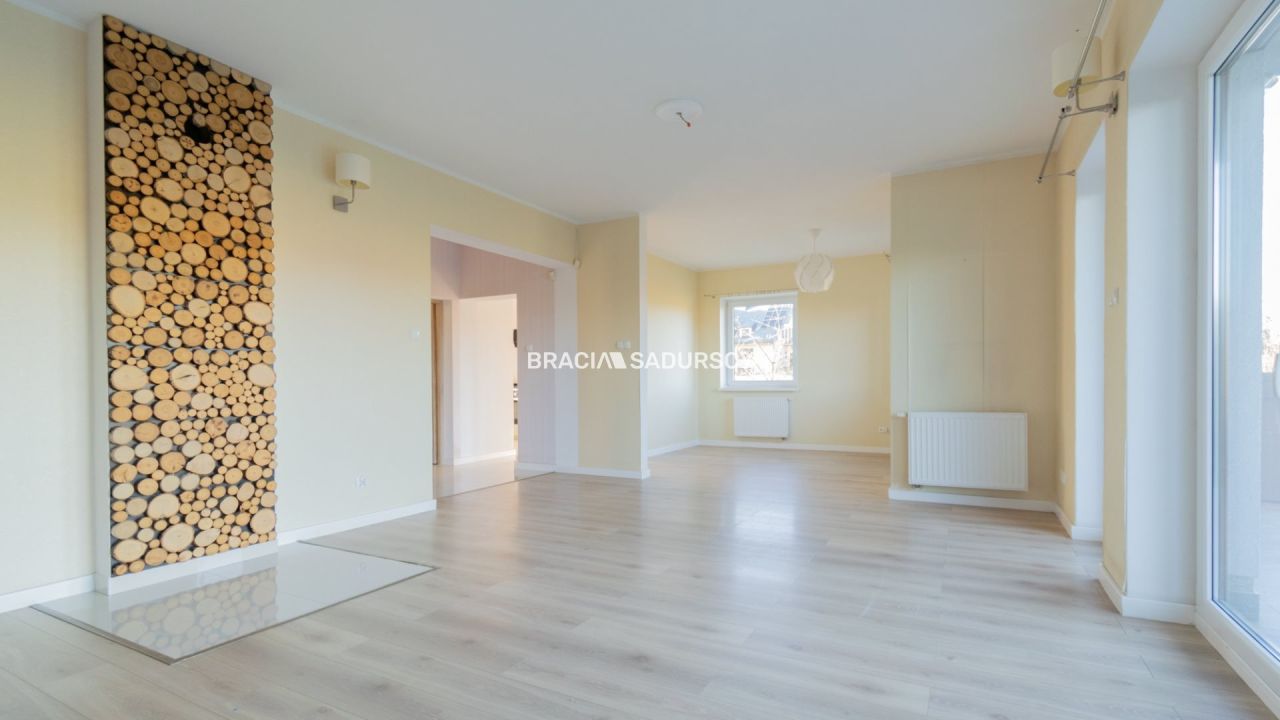 bliźniak, 6 pokoi Wola Luborzycka. Zdjęcie 2