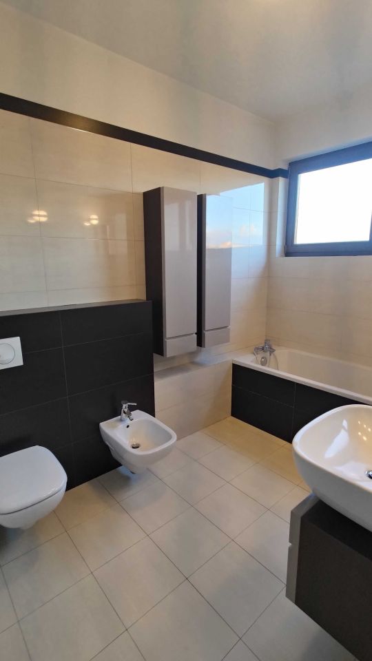 Mieszkanie 4-pokojowe Tychy. Zdjęcie 8