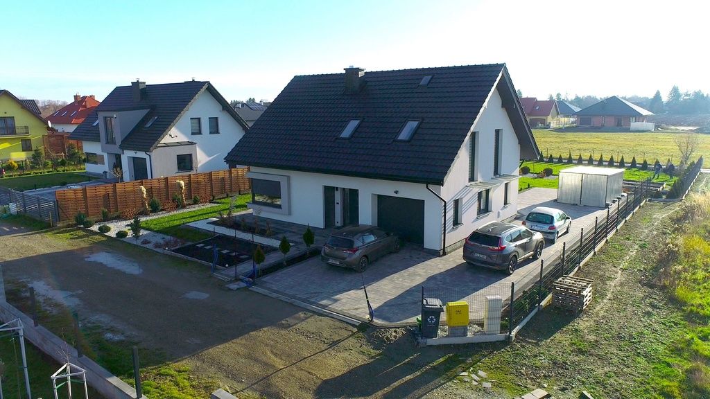 dom wolnostojący, 4 pokoje Koniaczów