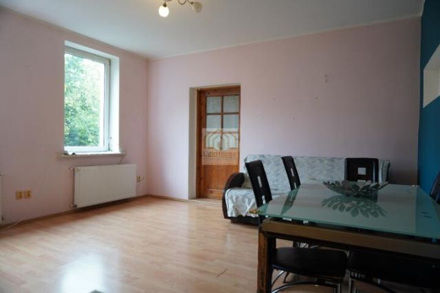 Mieszkanie 2-pokojowe Bytom, ul. marsz. Józefa Piłsudskiego. Zdjęcie 2