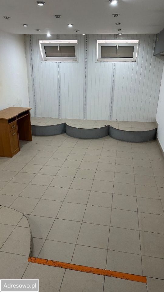 Lokal Tarnobrzeg, ul. Henryka Sienkiewicza. Zdjęcie 3