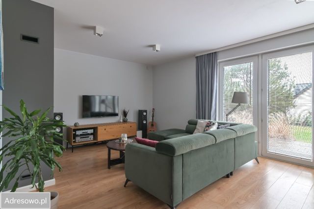 dom wolnostojący, 6 pokoi Mała Piaśnica. Zdjęcie 1