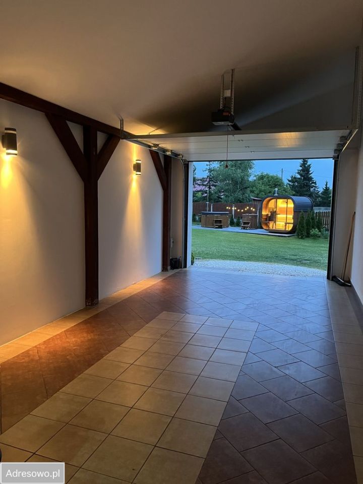 dom wolnostojący, 4 pokoje Bagno. Zdjęcie 15
