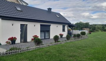 dom wolnostojący, 3 pokoje Nowa Wieś