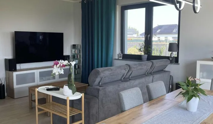 dom wolnostojący, 6 pokoi Chwaszczyno, ul. Adama Mickiewicza