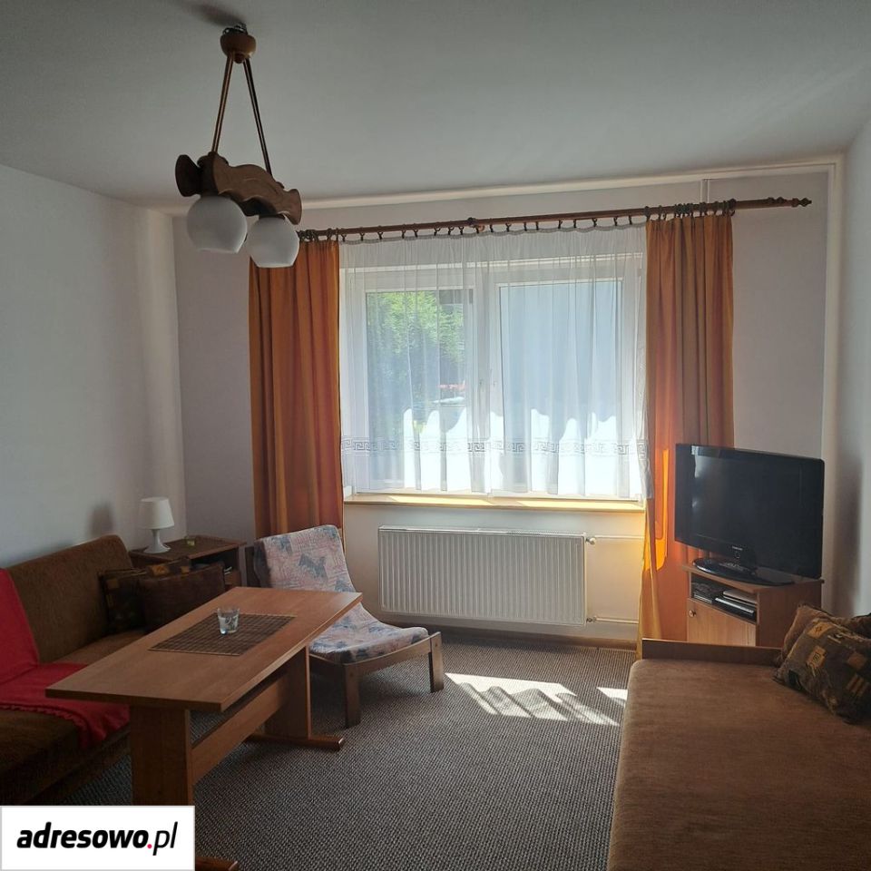 bliźniak, 9 pokoi Karwia. Zdjęcie 7