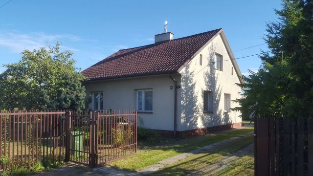 dom wolnostojący Duczki, ul. Jaroszewska. Zdjęcie 1
