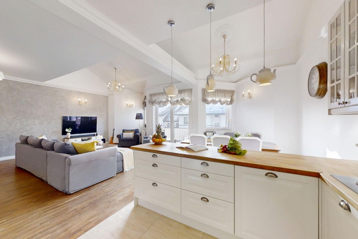 Mieszkanie 5-pokojowe Łódź Górna. Zdjęcie 8