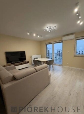 Mieszkanie 3-pokojowe Warszawa Ursus, ul. Giserska. Zdjęcie 2