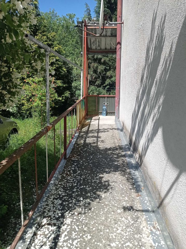 Mieszkanie 1-pokojowe Ćmielów. Zdjęcie 3